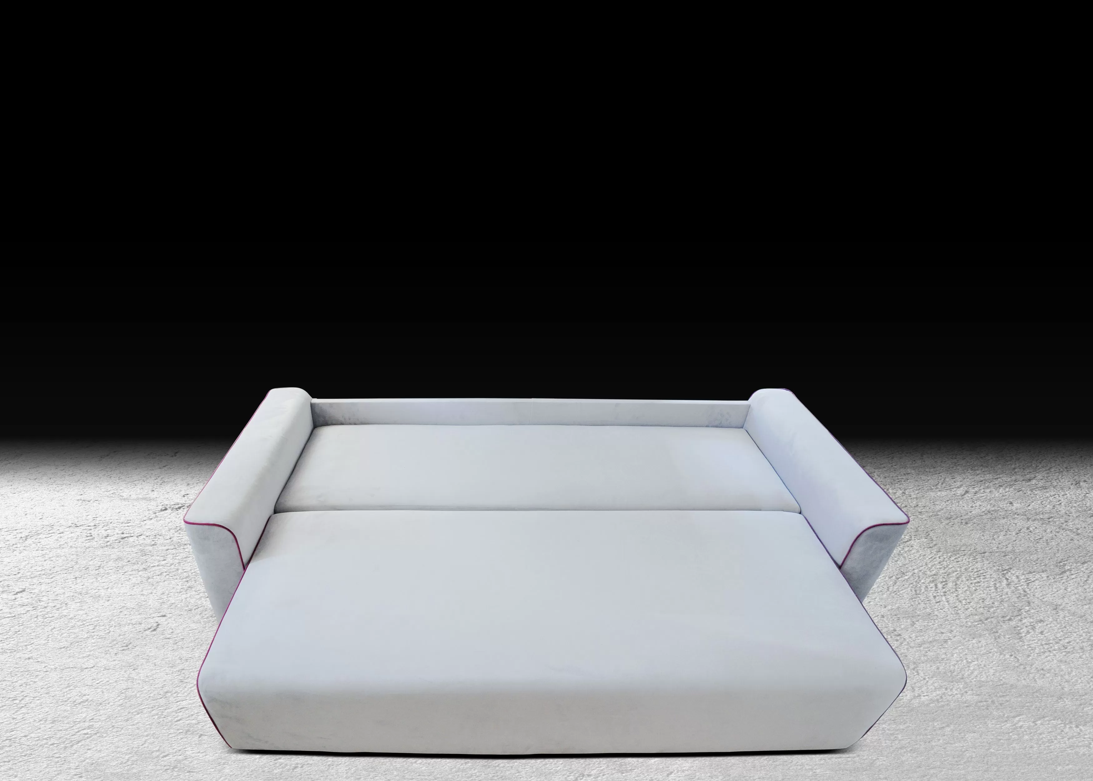 Белый диван для дома 