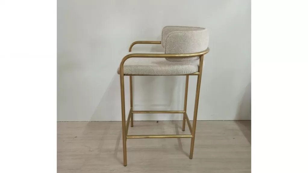 Изготовление на заказ барных и полубарных стульев 