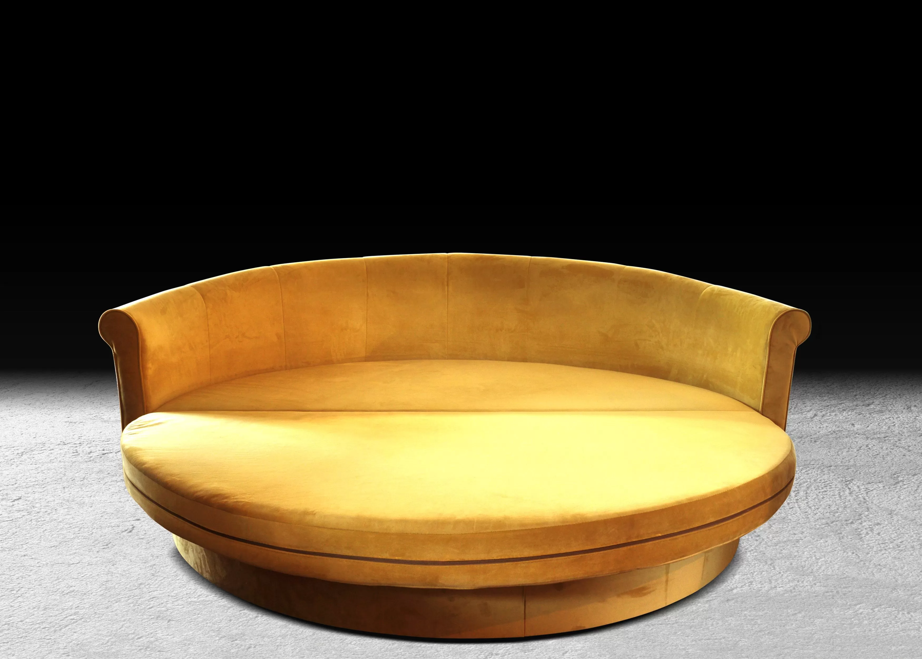 Полукруглый диван 