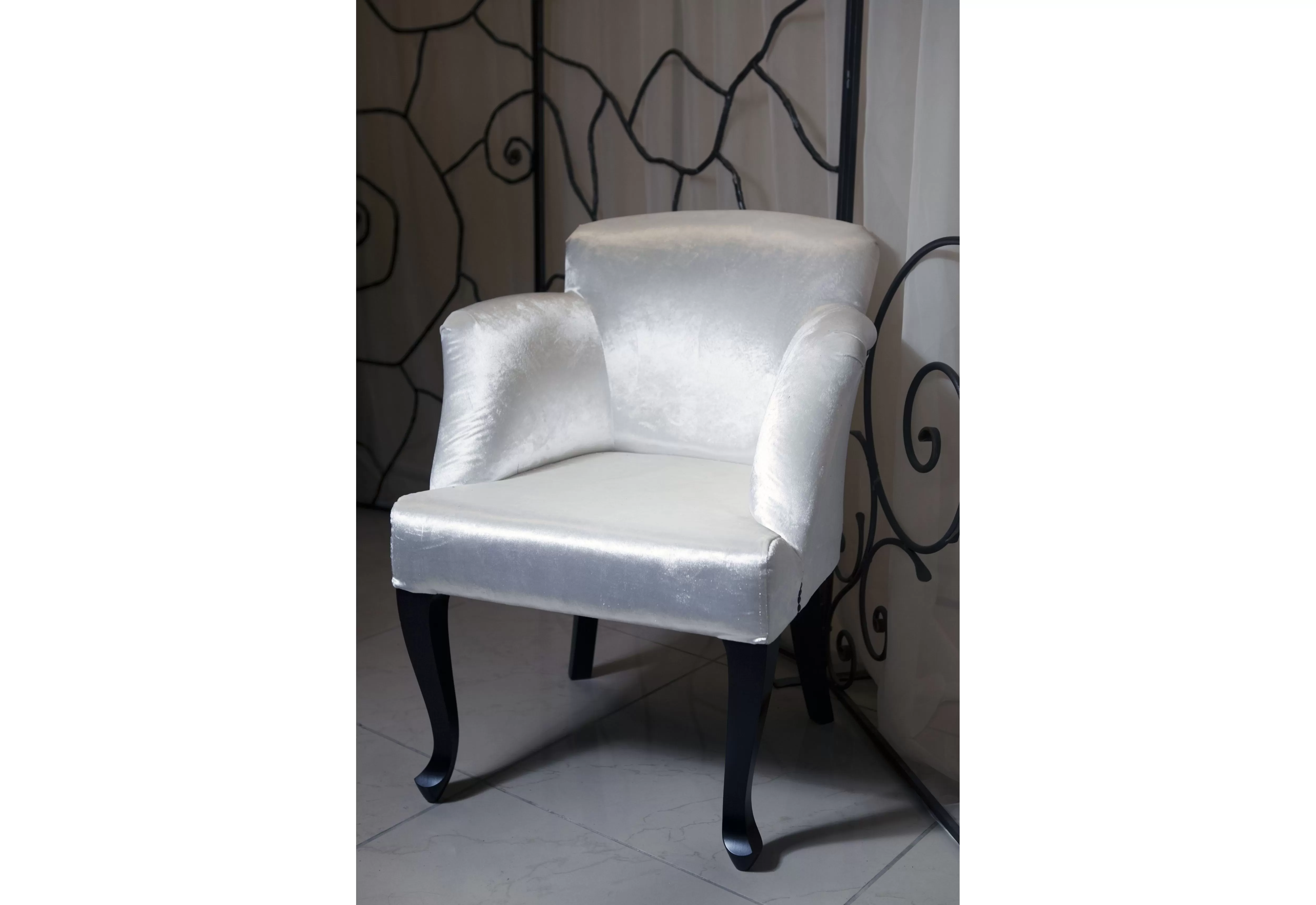 Дизайнерское кресло 