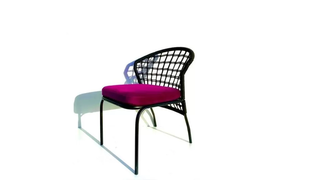 Обеденный плетеный стул на террасу 