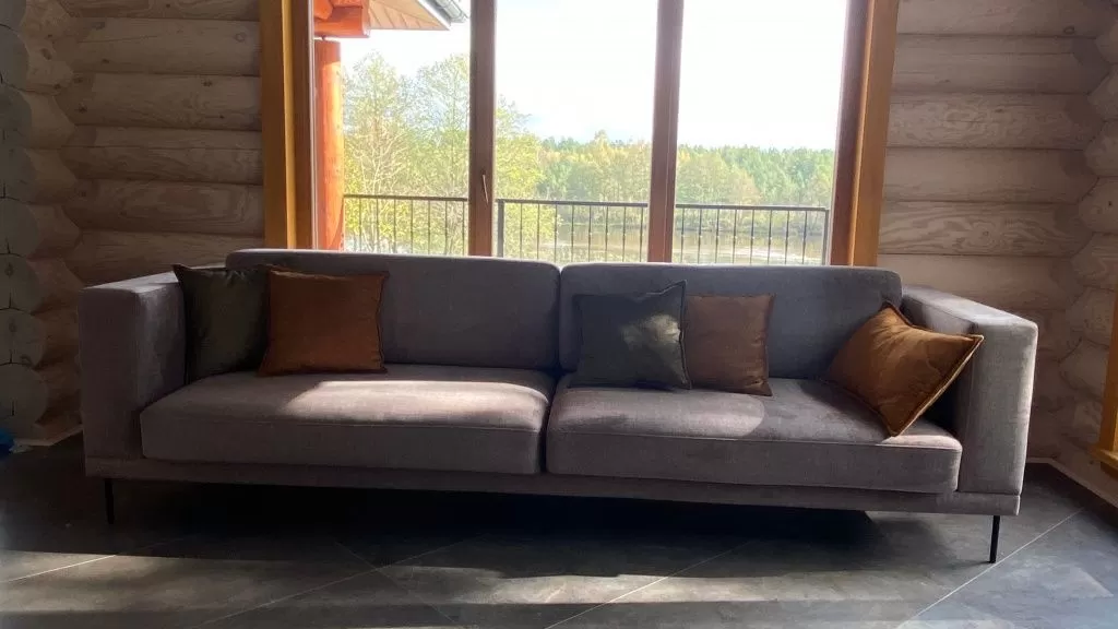 Прямой диван 