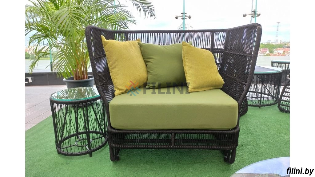Купить плетеное кресло "Трон" из джута с подушками на молнии, недорого в Минске, для террасы кафе, веранды ресторана, дачи, сада, балкона, лоджии у производителя ООО Фокси крафт