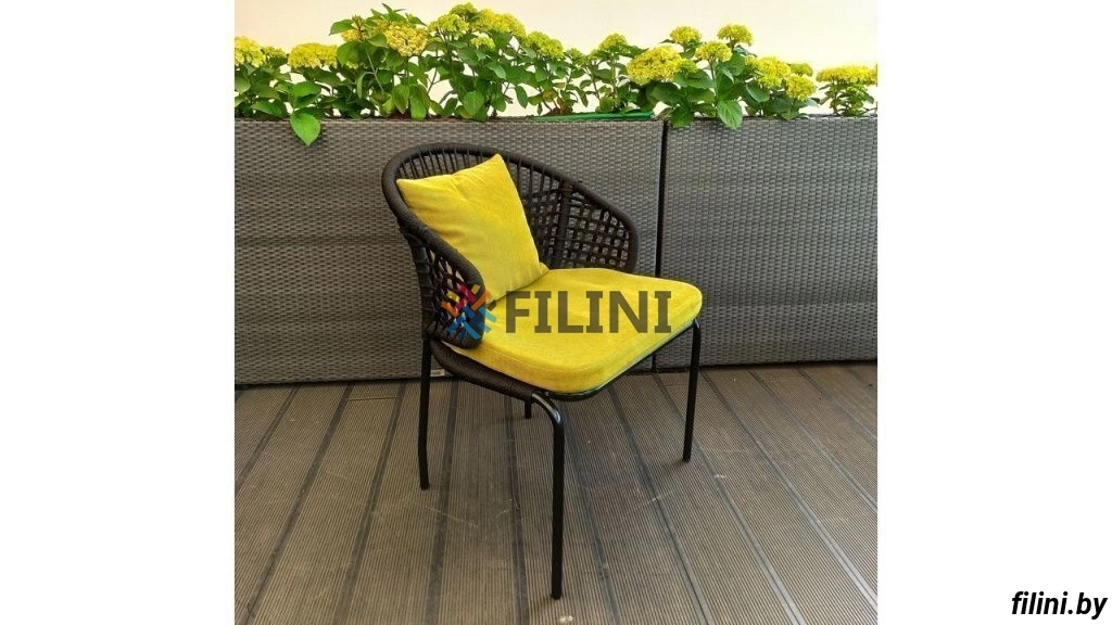 Плетеный стул 